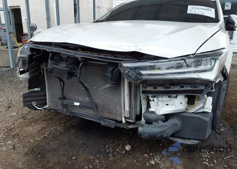 2020 Acura Ilx Premium Package/Technology Package from USA, damaged, VIN 19UDE2F77LA010799